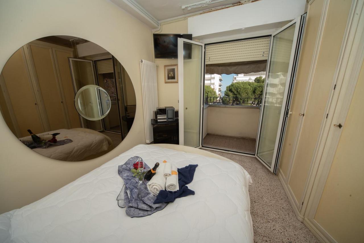Hotel Cristina Hospitality Centrale (Adults Only) リッチョーネ エクステリア 写真
