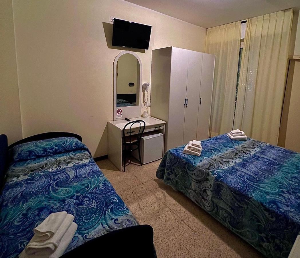 Hotel Cristina Hospitality Centrale (Adults Only) リッチョーネ エクステリア 写真