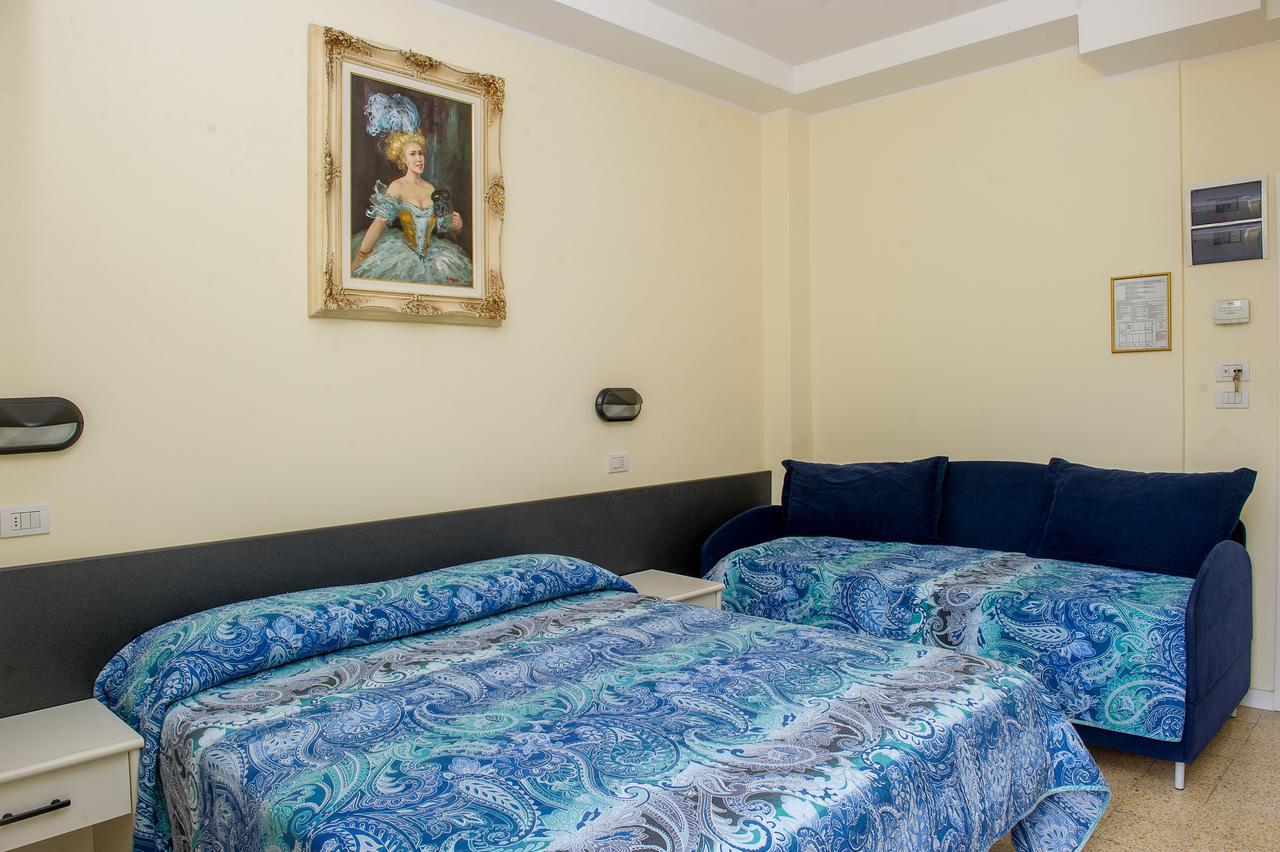 Hotel Cristina Hospitality Centrale (Adults Only) リッチョーネ エクステリア 写真
